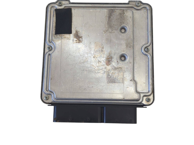 Řídící jednotka 03G906016M, 1039S05679 Volkswagen Caddy 2010