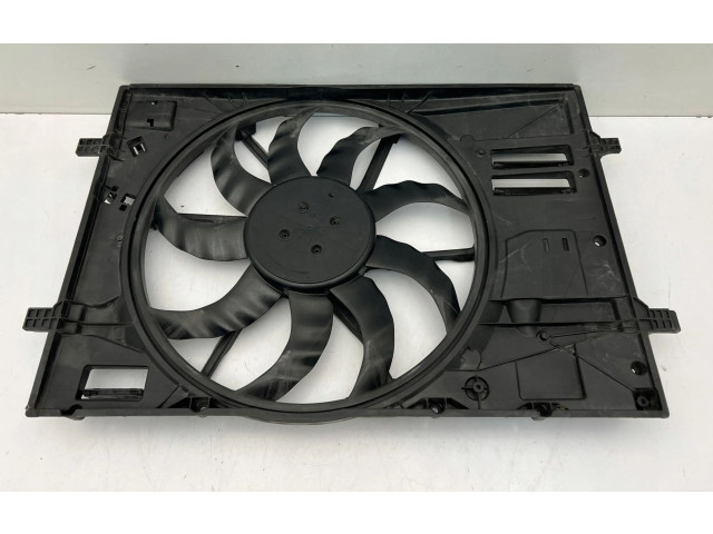 Электрический вентилятор радиаторов       Volkswagen Golf VIII  2019 -  года   