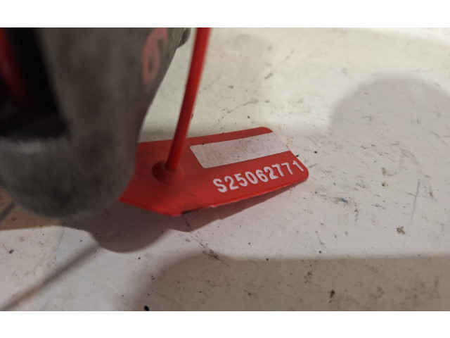 Генератор 0121615027   Citroen C5      