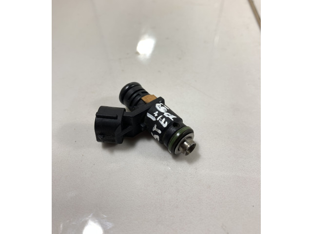 Vstřikovač 03C906031 Skoda Roomster (5J) pro naftový motor 1.9