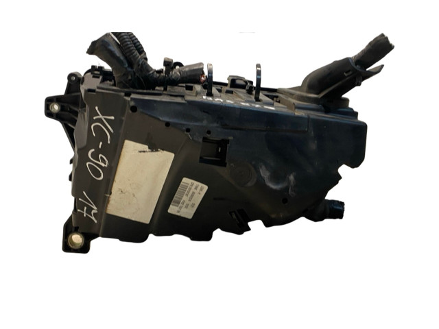 Блок предохранителей  100133197, 31499017   Volvo XC90    