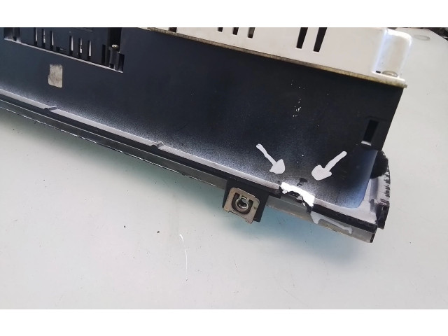 Přístrojová deska Audi A6 S6 C4 4A 1996 88311219