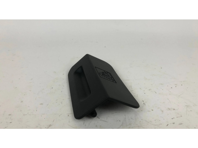 Другая деталь салона