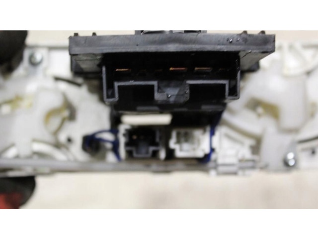 Блок управления климат-контролем    Subaru Forester SF