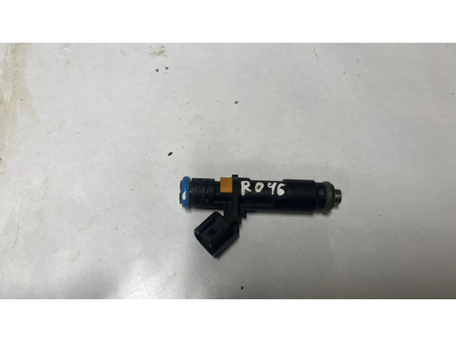 Форсунка 04593986AA, 04627890AA    Jeep Cherokee для бензинового двигателя ED6 2.4