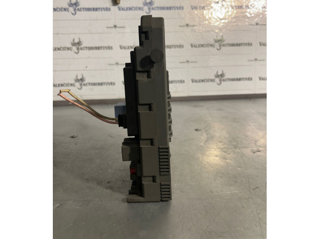 Блок предохранителей 1499703080 Citroen C8