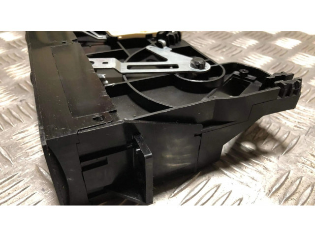 Блок управления климат-контролем UBE5HA, 5K21 Mazda 323