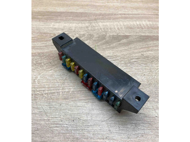 Блок предохранителей  1K28167010A   KIA Sephia    