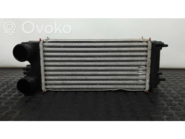 Интеркулер FT76-6K775-BA, 1882817 Ford Transit Courier