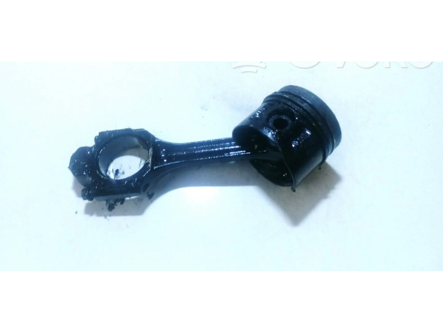  Поршень    Volkswagen Golf III  