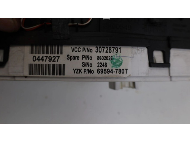 Панель приборов 30728791, 30728791   Volvo V70       