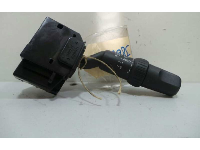 Ручка стеклоочистителей 17D682 Mazda 3 I