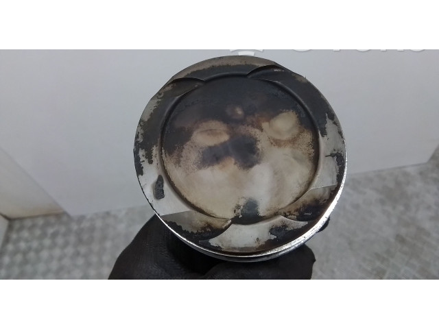 Píst Volvo S90, V90