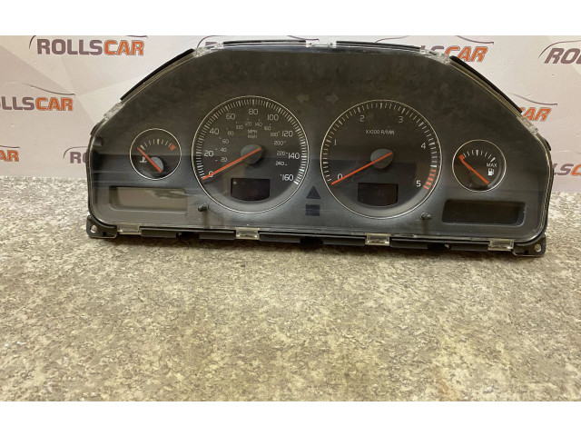 Панель приборов 8673263, 8673802 Volvo V70