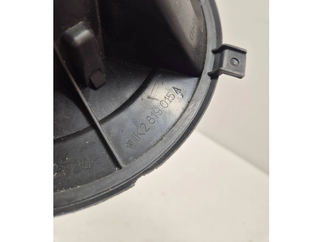 Вентилятор печки 1K2819015A Skoda Octavia Mk2 (1Z)