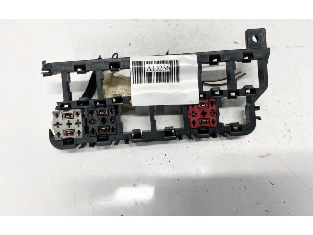 Блок предохранителей  443937527, 443937527   Audi A6 S6 C5 4B    