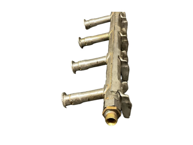 Топливная рампа 03F133320C, 234110236 Volkswagen Golf VI для двигателя Cay