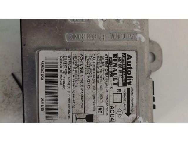 Блок подушек безопасности 607061500, 8200411956 Renault Scenic II - Grand scenic II