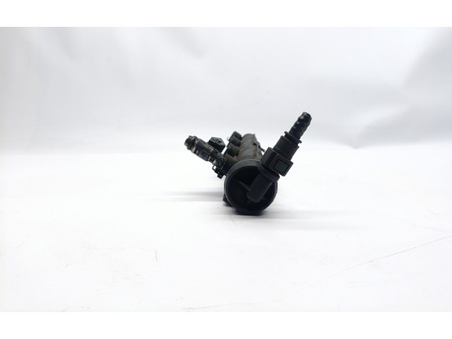 Топливная рампа 8200166875, 8200001963 Renault Clio II