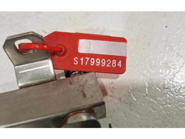 Топливная рампа 0280158181   Opel Meriva B  