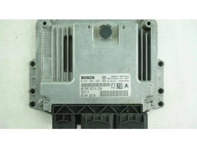 Блок управления двигателя 9664416980   Peugeot 207