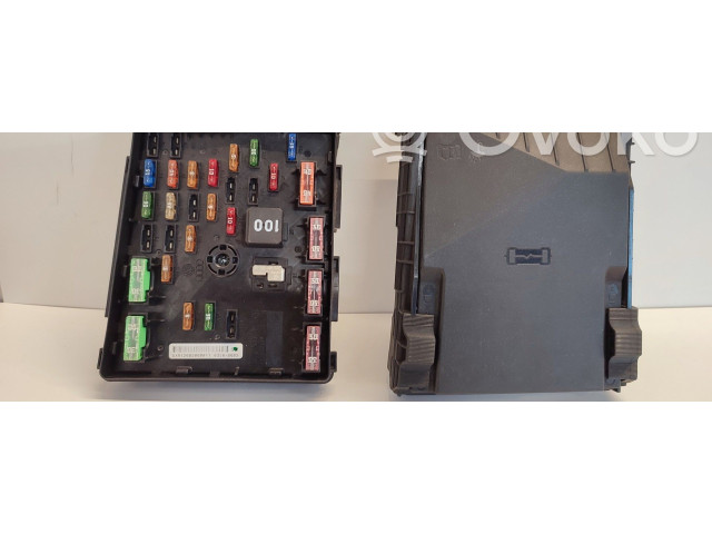   Pojistková skříňka 3C0937125A   Volkswagen Tiguan 2013