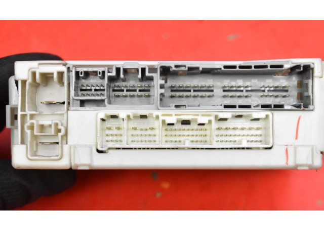 Блок предохранителей 82730-53050, 82730-53050 Lexus IS 220D-250-350