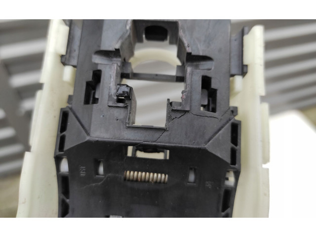 Замок багажника 6V1837016A Skoda Fabia Mk3 (NJ) 2015 - 2021 года