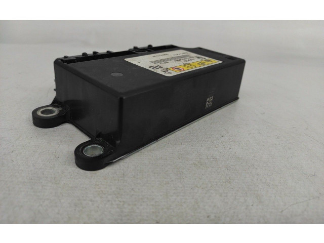 Блок управления двигателем Блок управления 13505823   Chevrolet Cruze