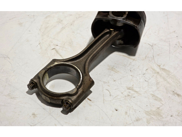  Поршень с шатуном  31401210  Volvo XC60  