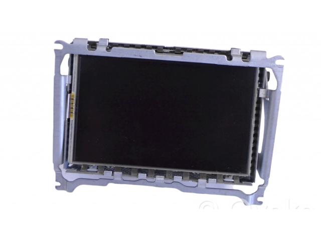 Радио/ проигрыватель CD/DVD / навигация