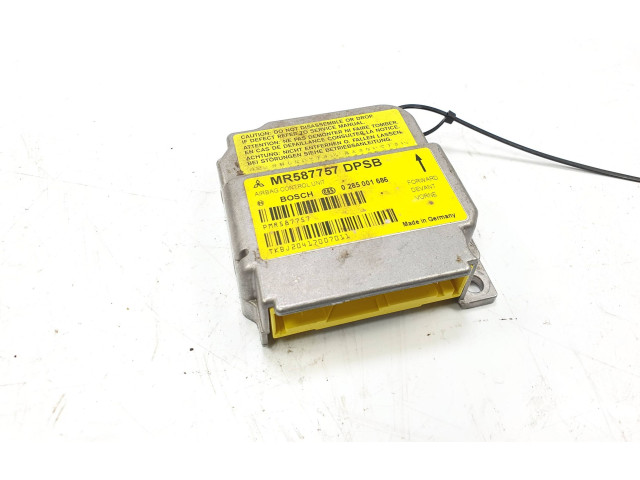Блок подушек безопасности MR587757 Mitsubishi Colt