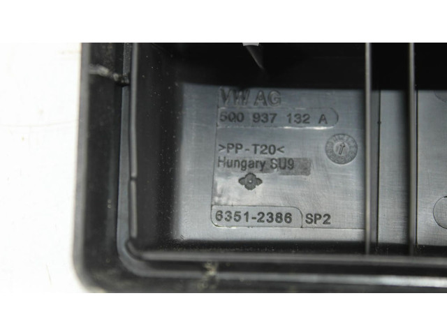 Pojistková skříňka Řídící jednotka BSM Audi A3 S3 8V 2015