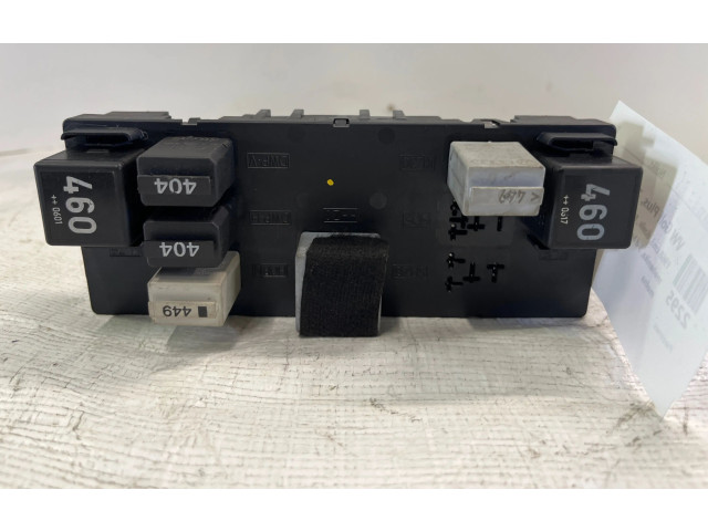 Блок предохранителей 3C0937049E, 28022870 Volkswagen Golf Plus