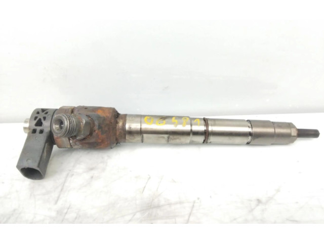 Форсунка 04L130277AC Volkswagen Caddy