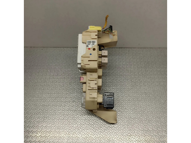 Pojistková skříňka 3677062JB0, B62JB Suzuki Swift 2007