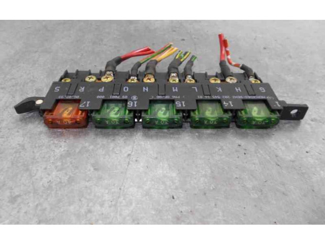Pojistková skříňka Řídící jednotka BSM 2025451601, 897081000 Meredes-Benz C W202 1996