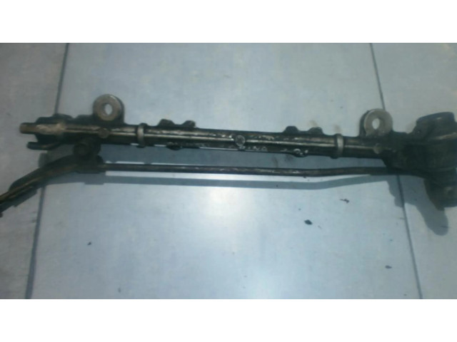 Vstřikovací lišta Toyota Carina T190 pro benzínový motor 2.0