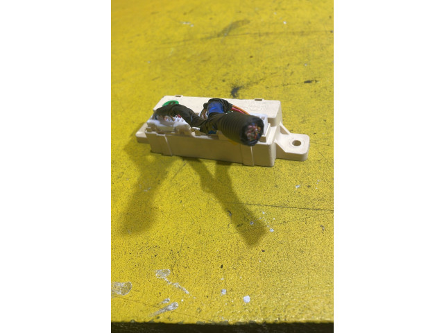 Zámek zadních dveří RZ4R2P2K7, 125KM Hyundai i30 2010