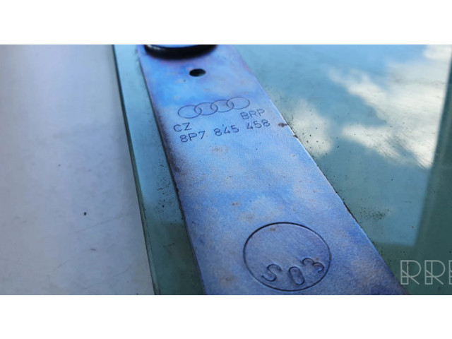 Основное стекло задних дверей