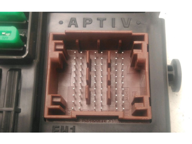 Блок предохранителей 1681052580, 9832880280   Peugeot 2008 II    