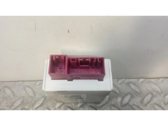 Řídící jednotka 746463401, 10816060010 BMW 2 F46 2017