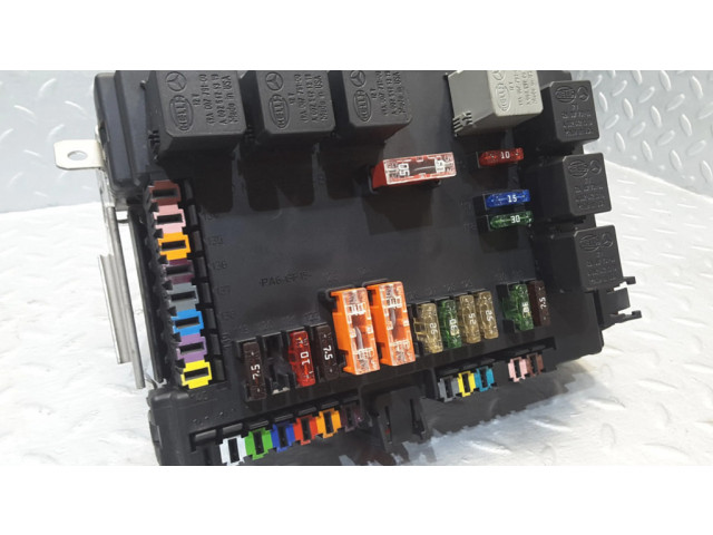   Pojistková skříňka A2215403250, A2215450801   Mercede-Benz S W221 2007