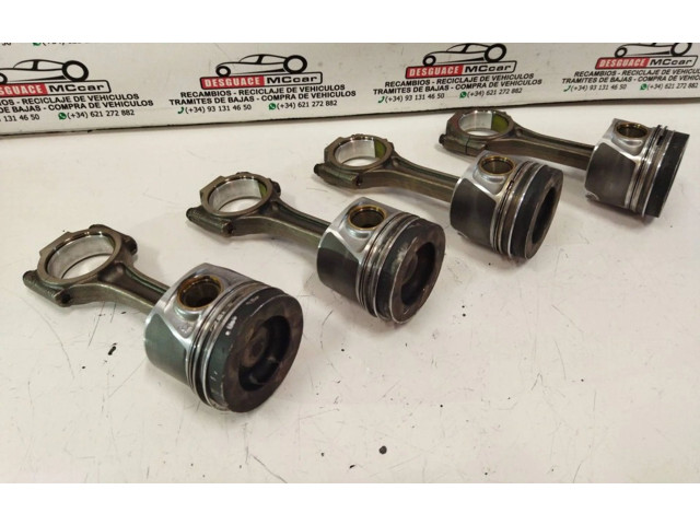 Píst 038J Seat Exeo (3R)