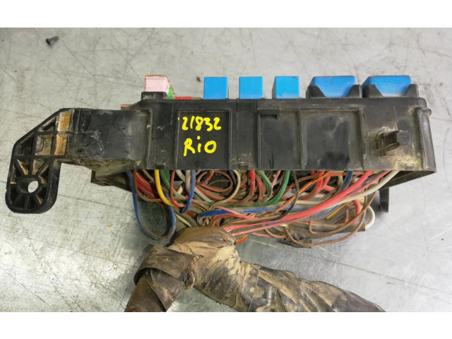 Блок предохранителей    KIA Rio    