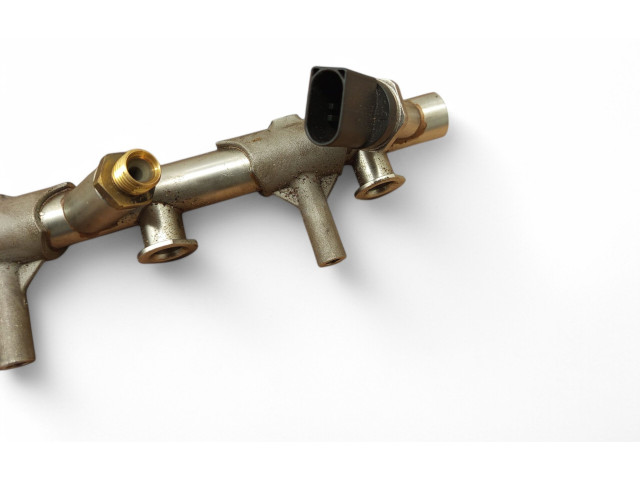 Vstřikovací lišta 06E130089AF Audi Q7 4M