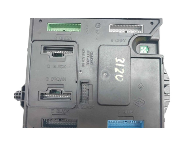 Pojistková skříňka Řídící jednotka BSM 284B15364R Renault Fluence 2011