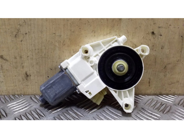 Передний двигатель механизма для подъема окон