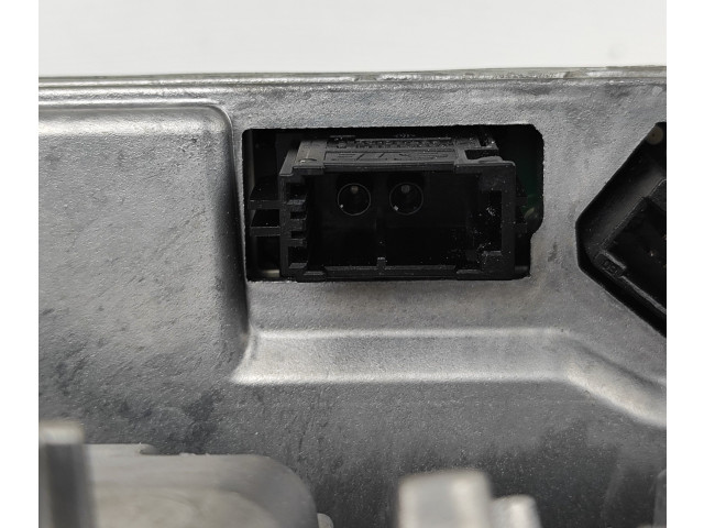 Дисплей    4KR919617B   Audi Q8