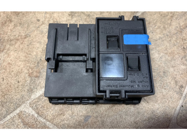 Блок предохранителей A2305450101 Mercedes-Benz SL R230